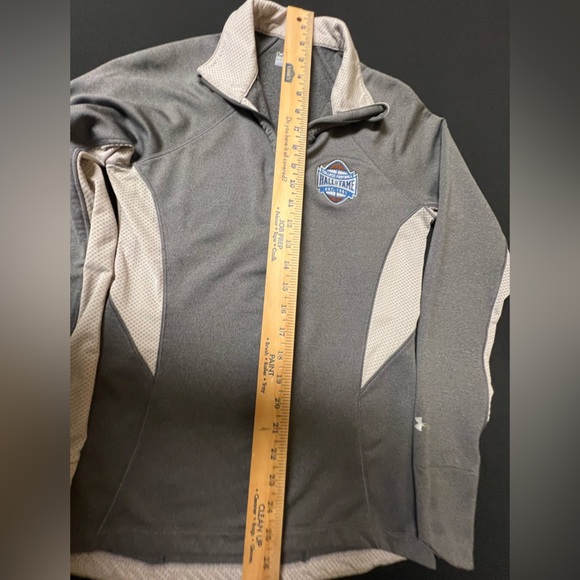 COLLEGE FOOTBALL HALL OF FAME UNDER ARMOUR GRAY LIGHTWEIGHT JACKET.  SIZE SMALL. - Picture 5 of 9